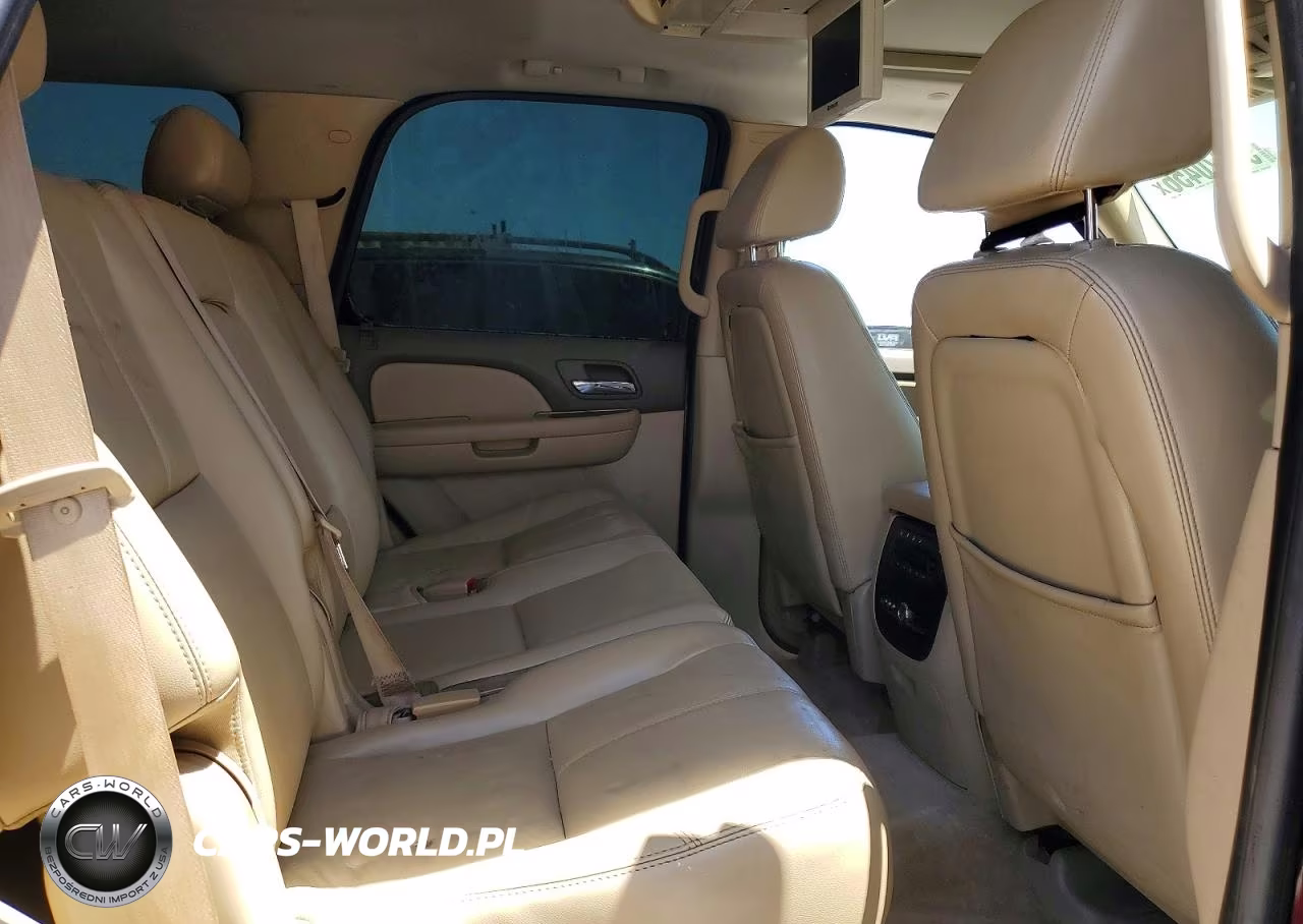 2007 GMC Yukon VIN:1GKFC13067R124478 - 10