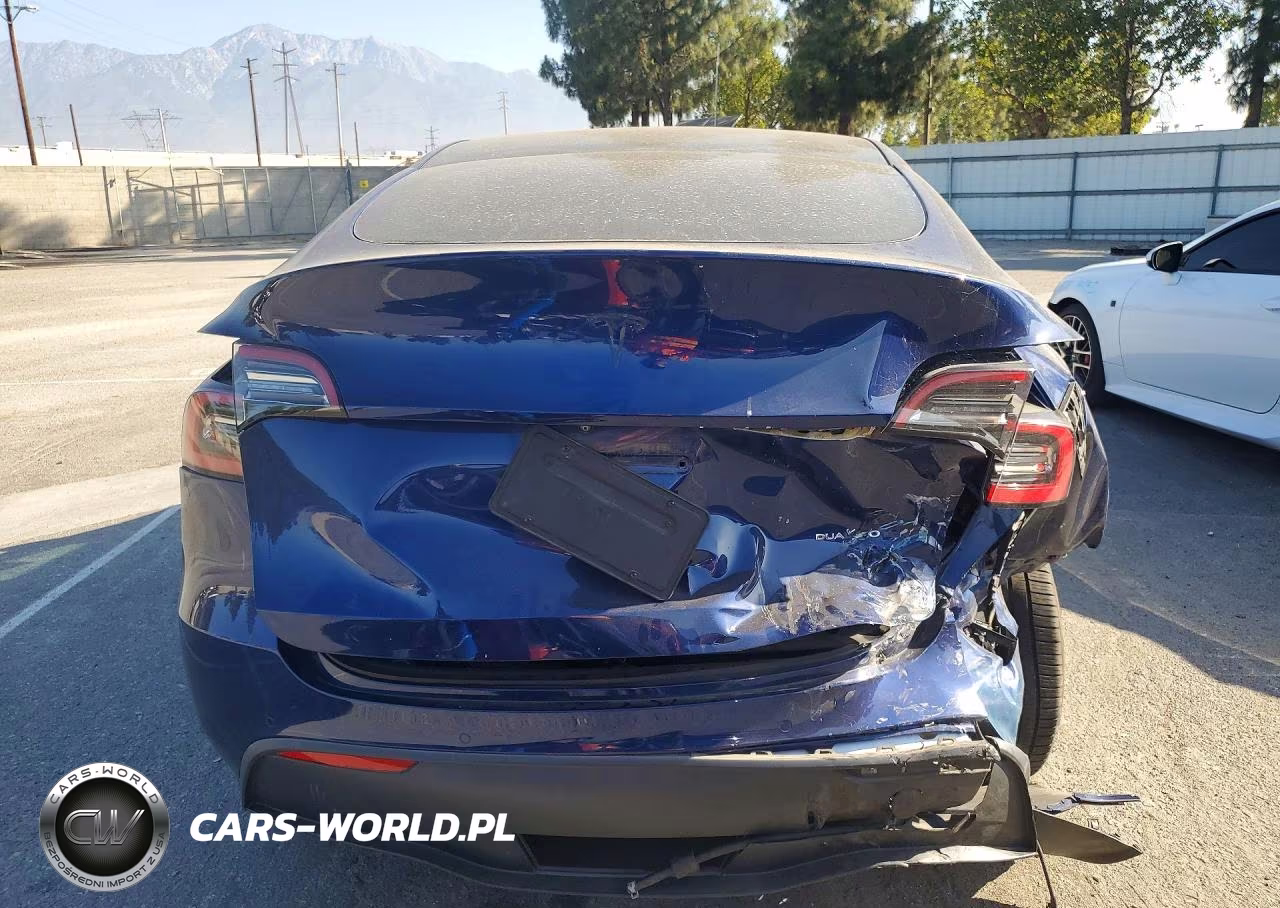 2021 Tesla Model Y VIN:5YJYGDEE6MF138384 - 6
