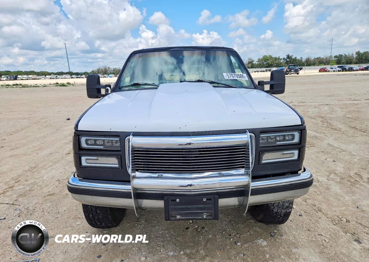 1999 Chevrolet Suburban K1500 VIN:1GNFK16R2XJ369793 - 5