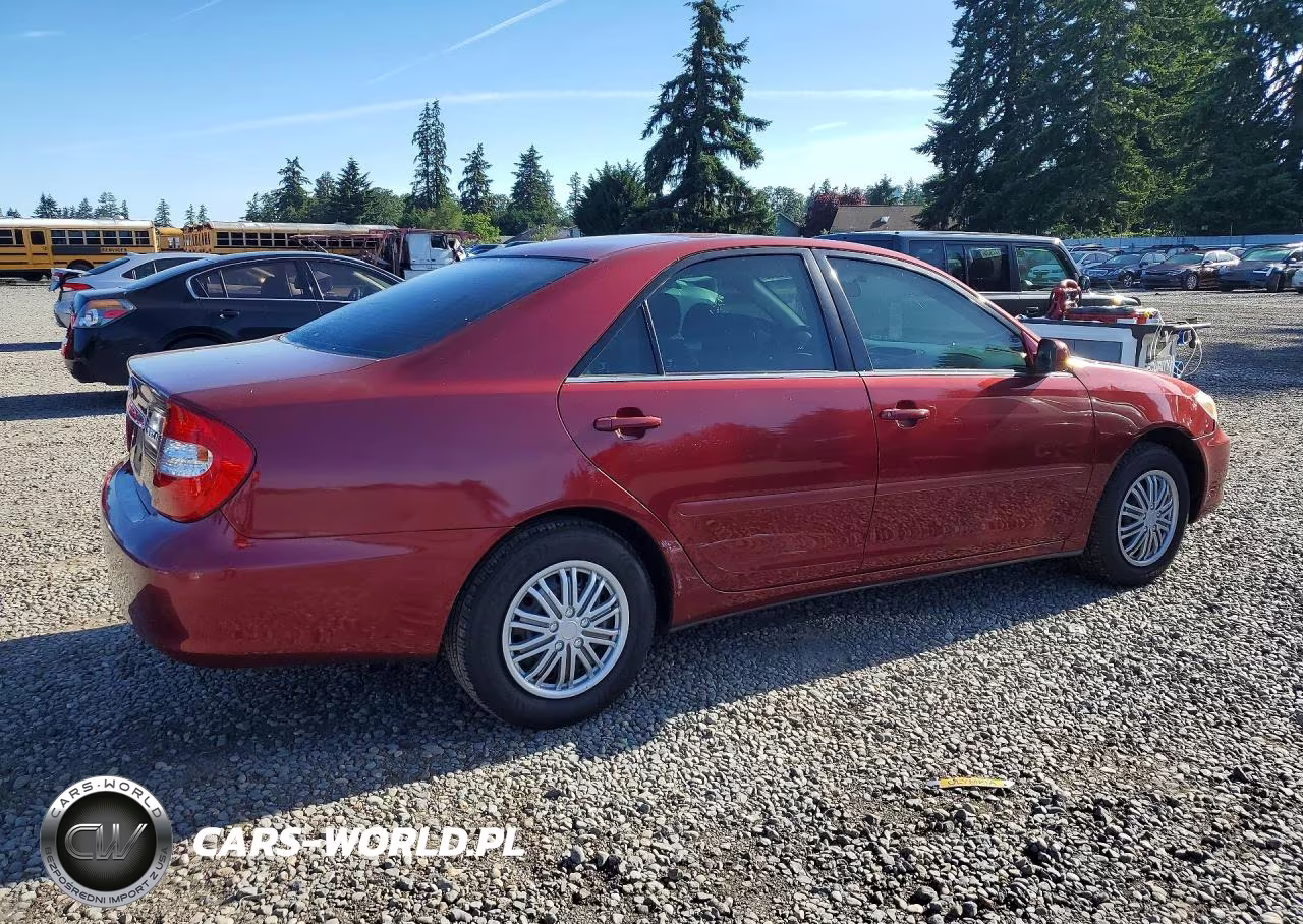 2003 Toyota Camry Le VIN:4T1BE32K83U256003 - 3