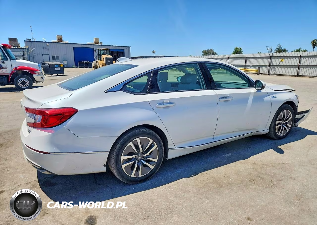 2020 Honda Accord Touring Hybrid VIN:1HGCV3F94LA017888 - 3