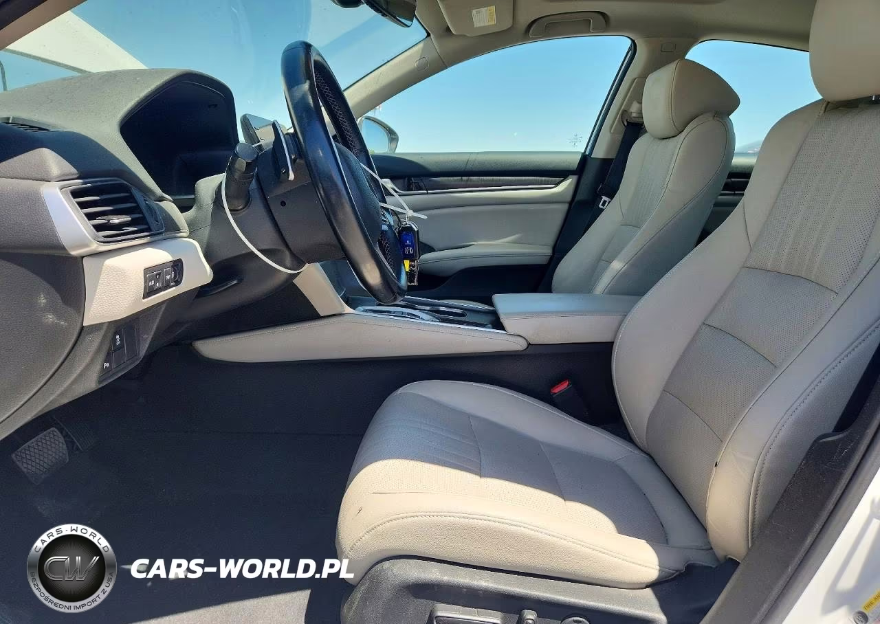 2020 Honda Accord Touring Hybrid VIN:1HGCV3F94LA017888 - 7