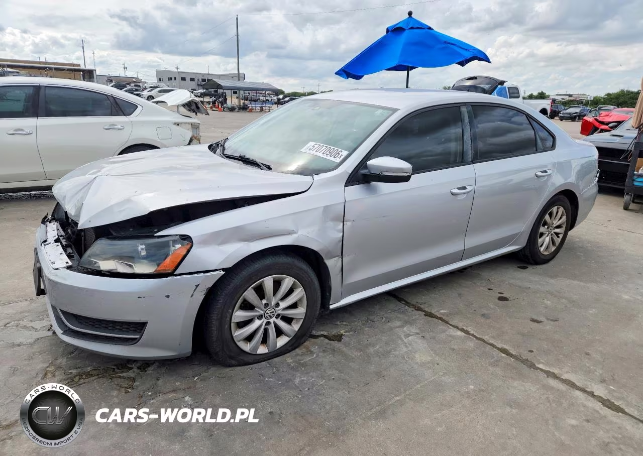2013 Volkswagen Passat S – zdjęcie 1 z 12