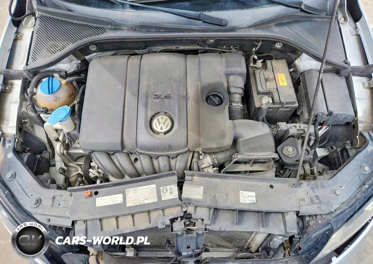 2013 Volkswagen Passat S VIN:1VWAH7A30DC018563 - 11