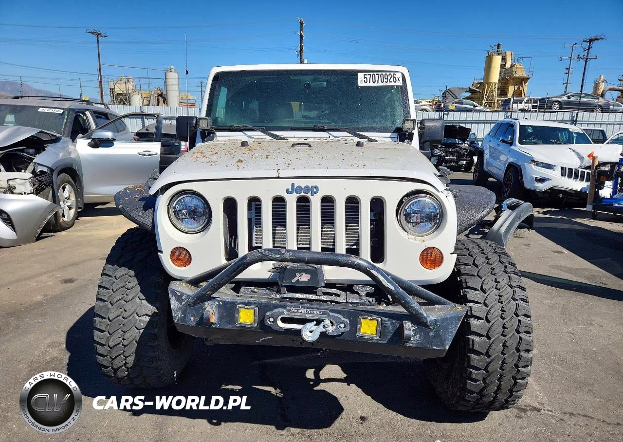 2013 Jeep Wrangler Unlimited Sport VIN:1C4BJWDG9DL590218 - 5