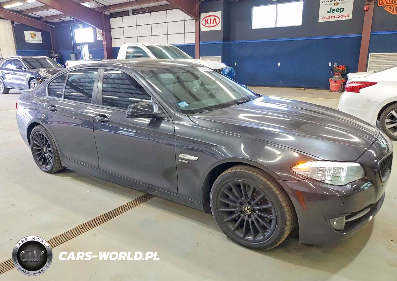 2012 BMW 535 Xi VIN:WBAFU7C51CDU62107 - 4