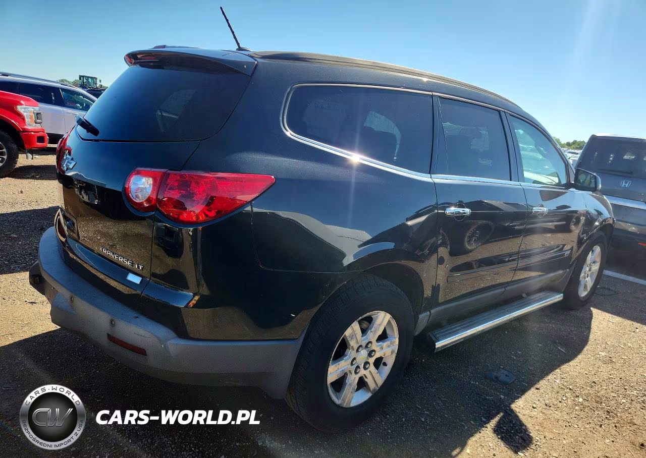 2010 Chevrolet Traverse Lt VIN:1GNLRFED3AS144446 - 3