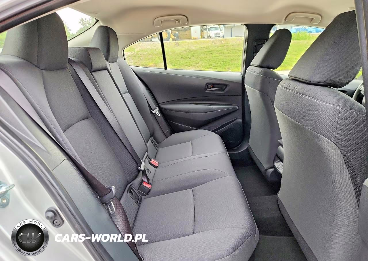 2026 Toyota Corolla Le Plus-Le Premium VIN:JTDBCMFE9T3123373 - 10