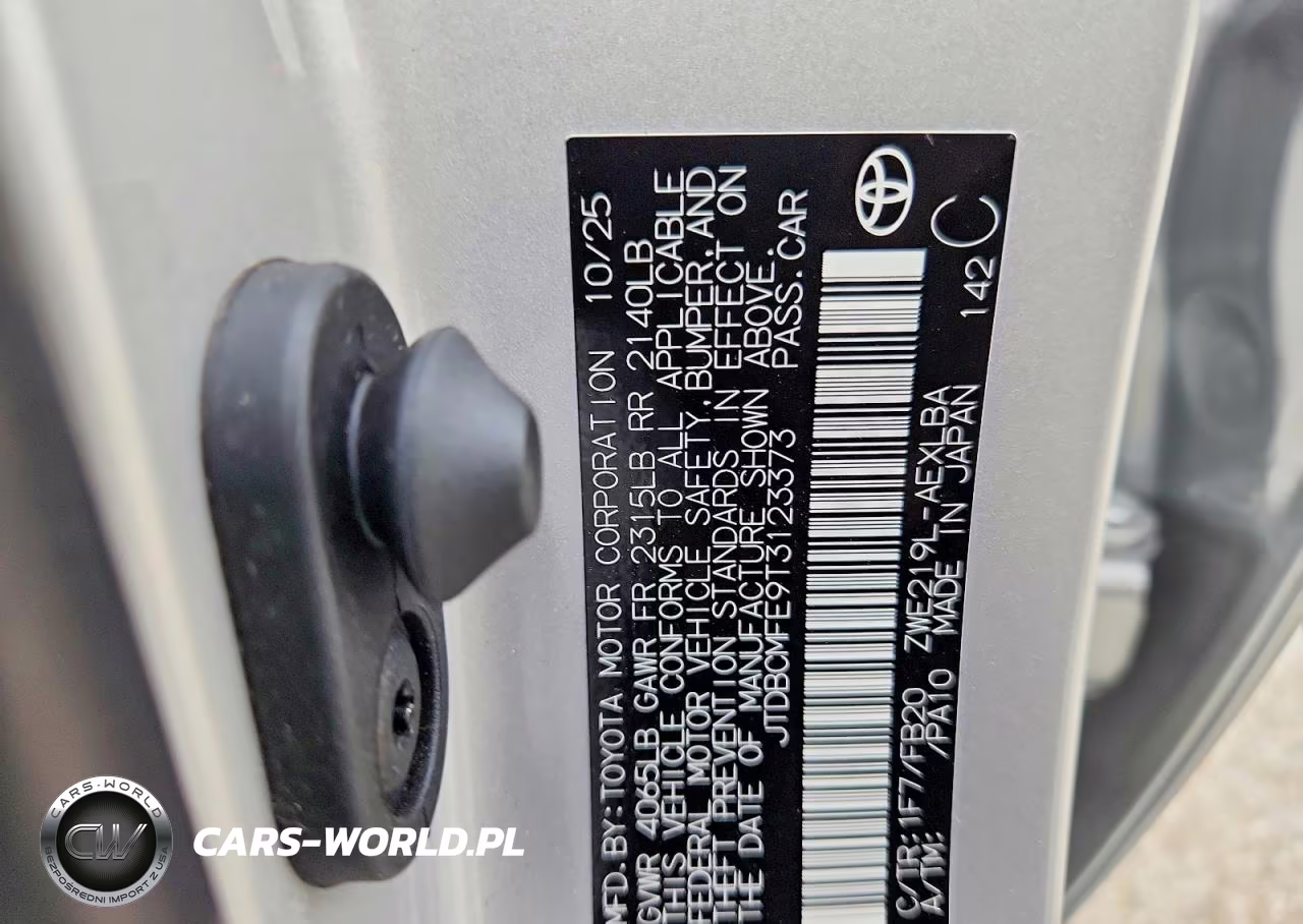 2026 Toyota Corolla Le Plus-Le Premium VIN:JTDBCMFE9T3123373 - 12