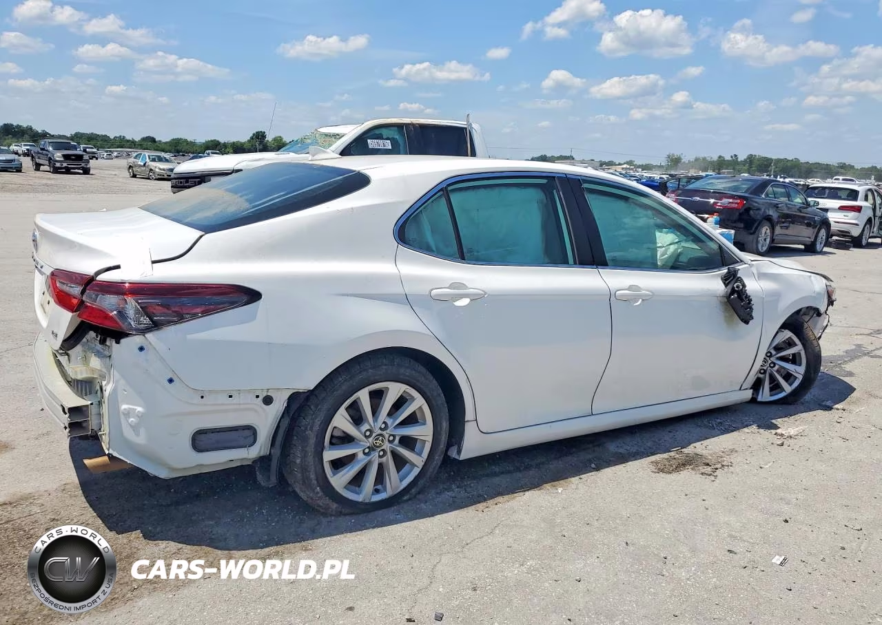 2022 Toyota Camry Le VIN:4T1C11AK2NU665834 - 3