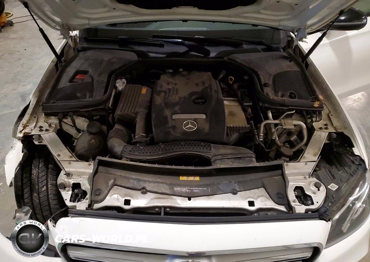 2018 Mercedes-Benz E 300 4Matic VIN:WDDZF4KB1JA381693 - 11
