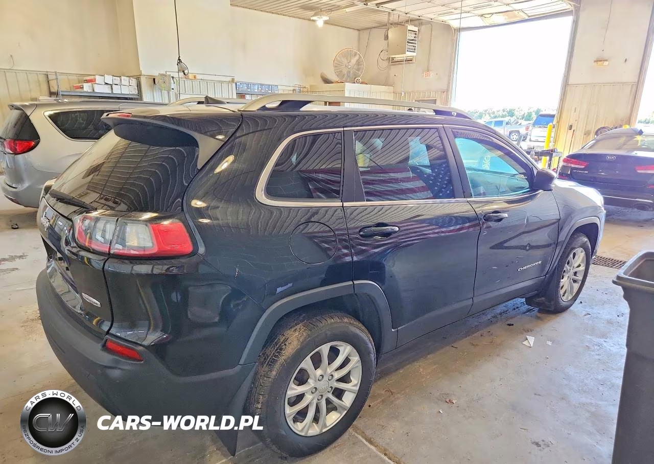 2019 Jeep Cherokee Latitude VIN:1C4PJMCB9KD351985 - 3