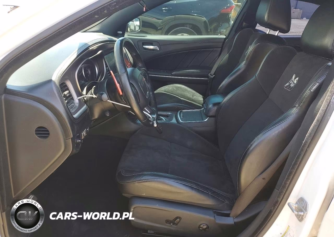 2019 Dodge Charger Scat Pack VIN:2C3CDXGJ4KH627571 - 7