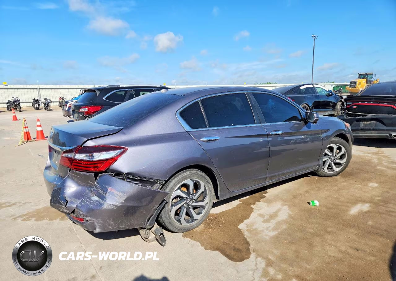 2017 Honda Accord Exl VIN:1HGCR2F9XHA168109 - 3