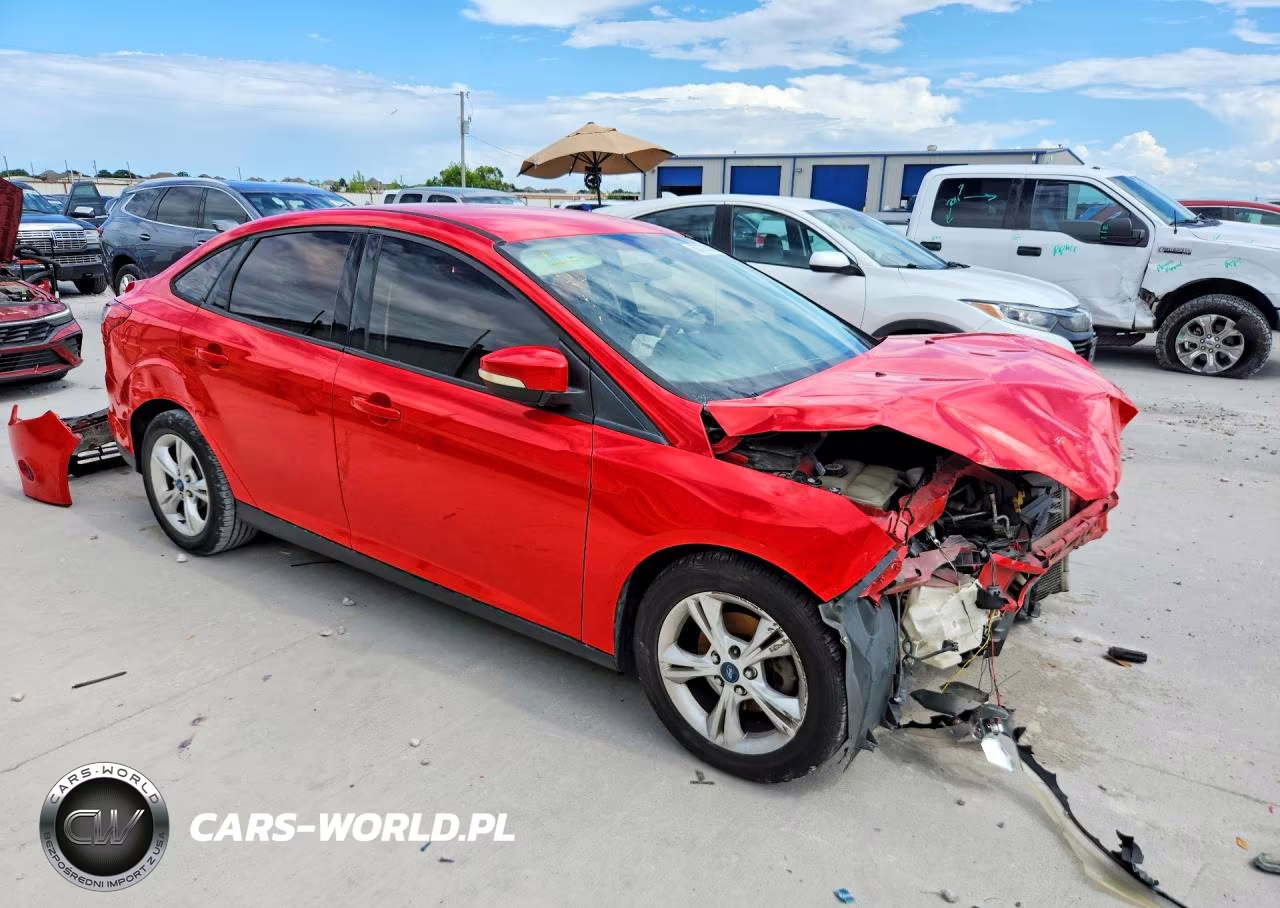 2013 Ford Focus Se VIN:1FADP3F23DL144076 - 4