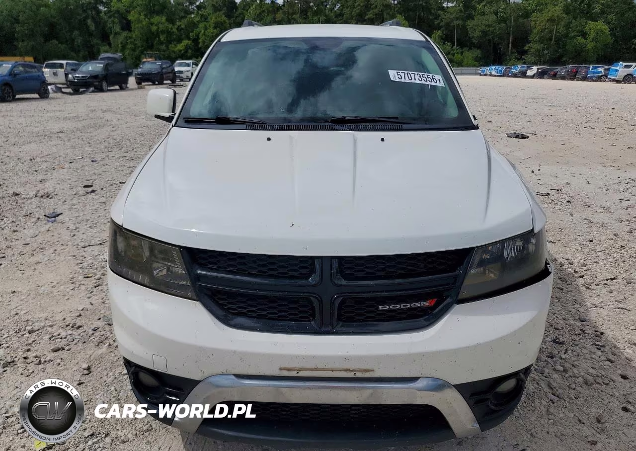 2018 Dodge Journey Crossroad VIN:3C4PDCGG5JT352356 - 5