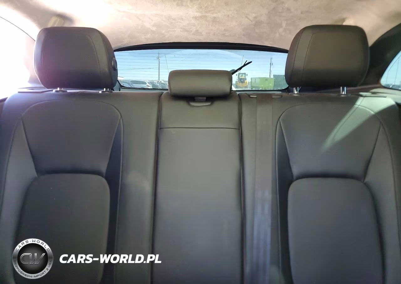 2019 Jaguar F-Pace Premium VIN:SADCJ2FX4KA369696 - 10