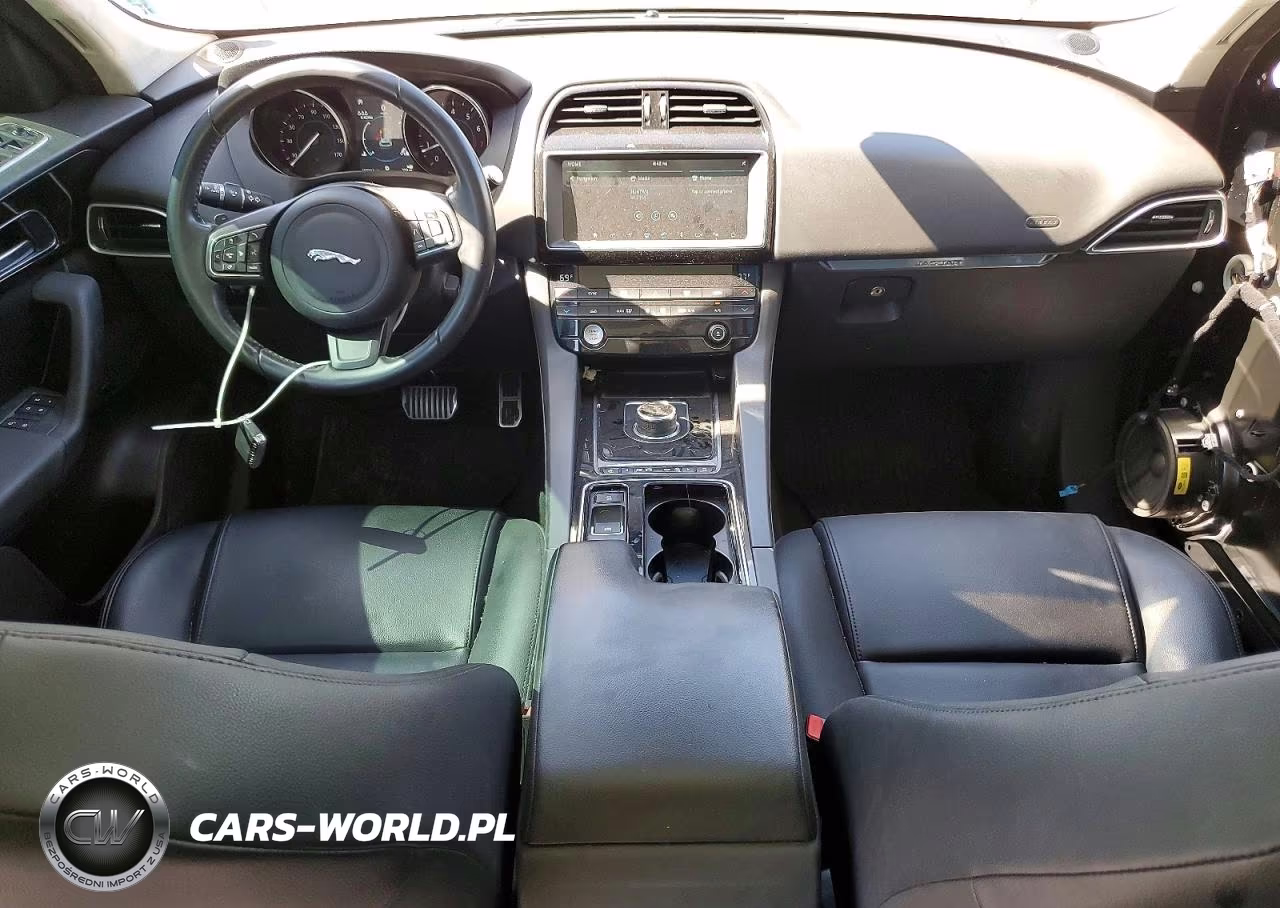 2019 Jaguar F-Pace Premium VIN:SADCJ2FX4KA369696 - 8