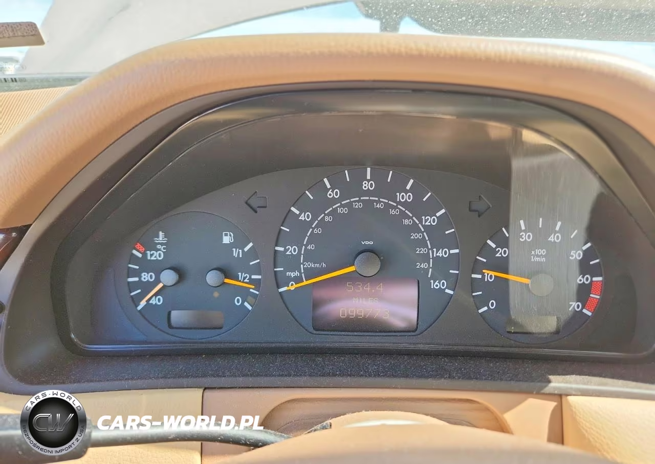 2002 Mercedes-Benz E 320 4Matic VIN:WDBJF82J62X067573 - 9