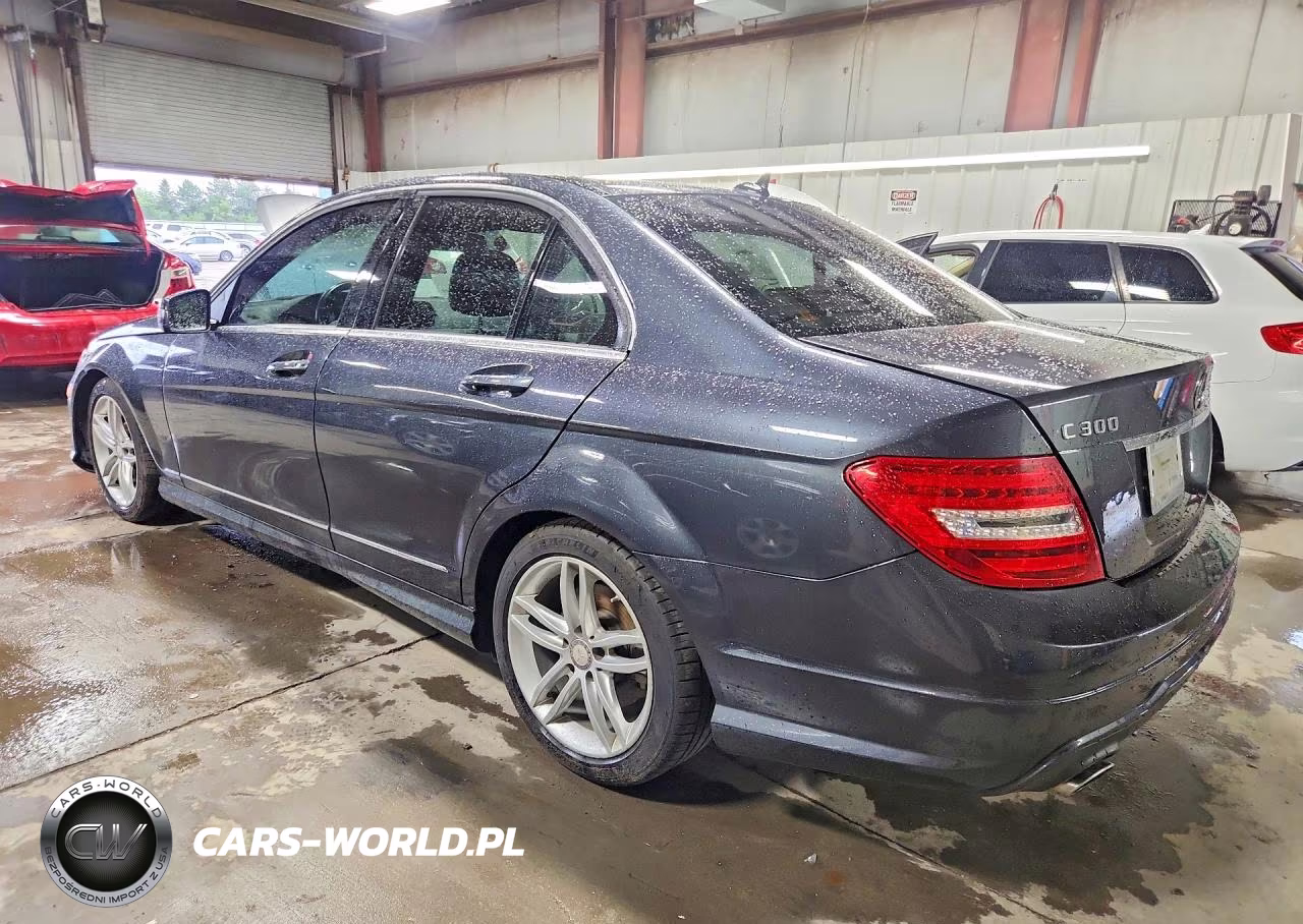 2014 Mercedes-Benz C 300 4Matic VIN:WDDGF8AB0ER310234 - 2