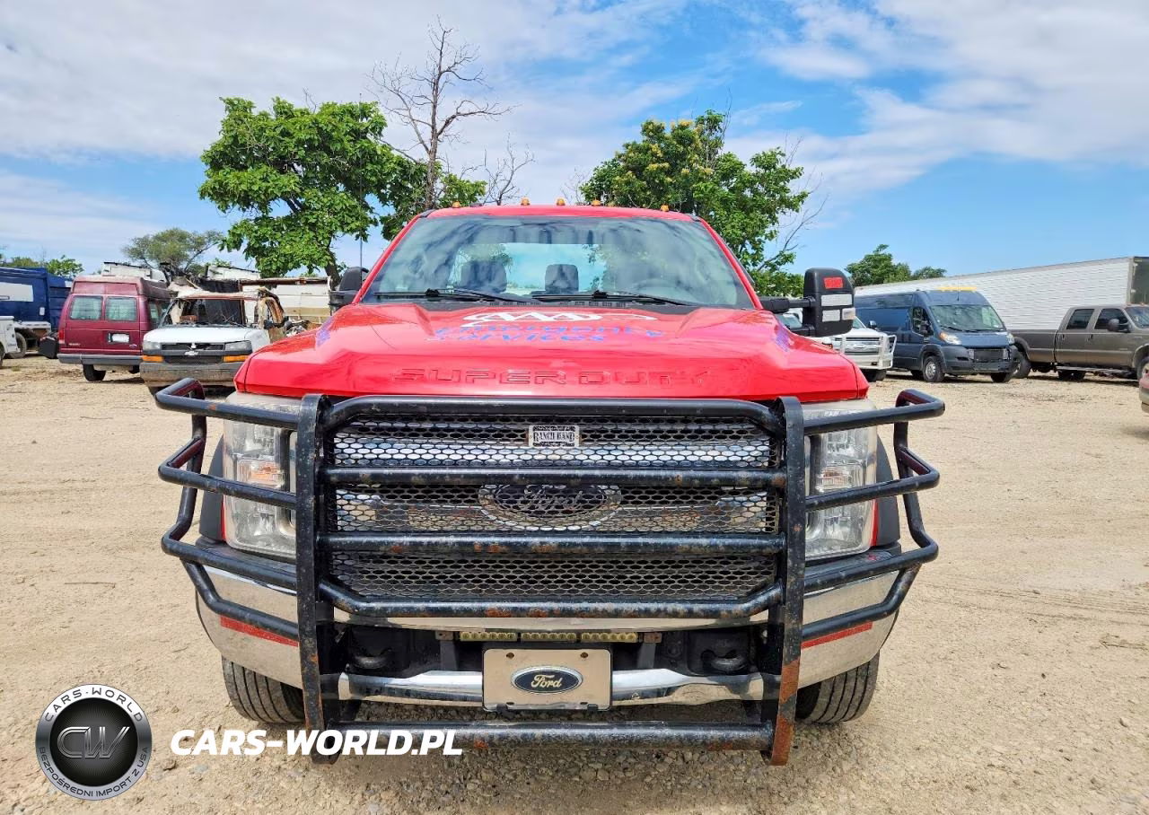 2017 Ford F550 Super Duty VIN:1FDUF5GY0HED72599 - 9