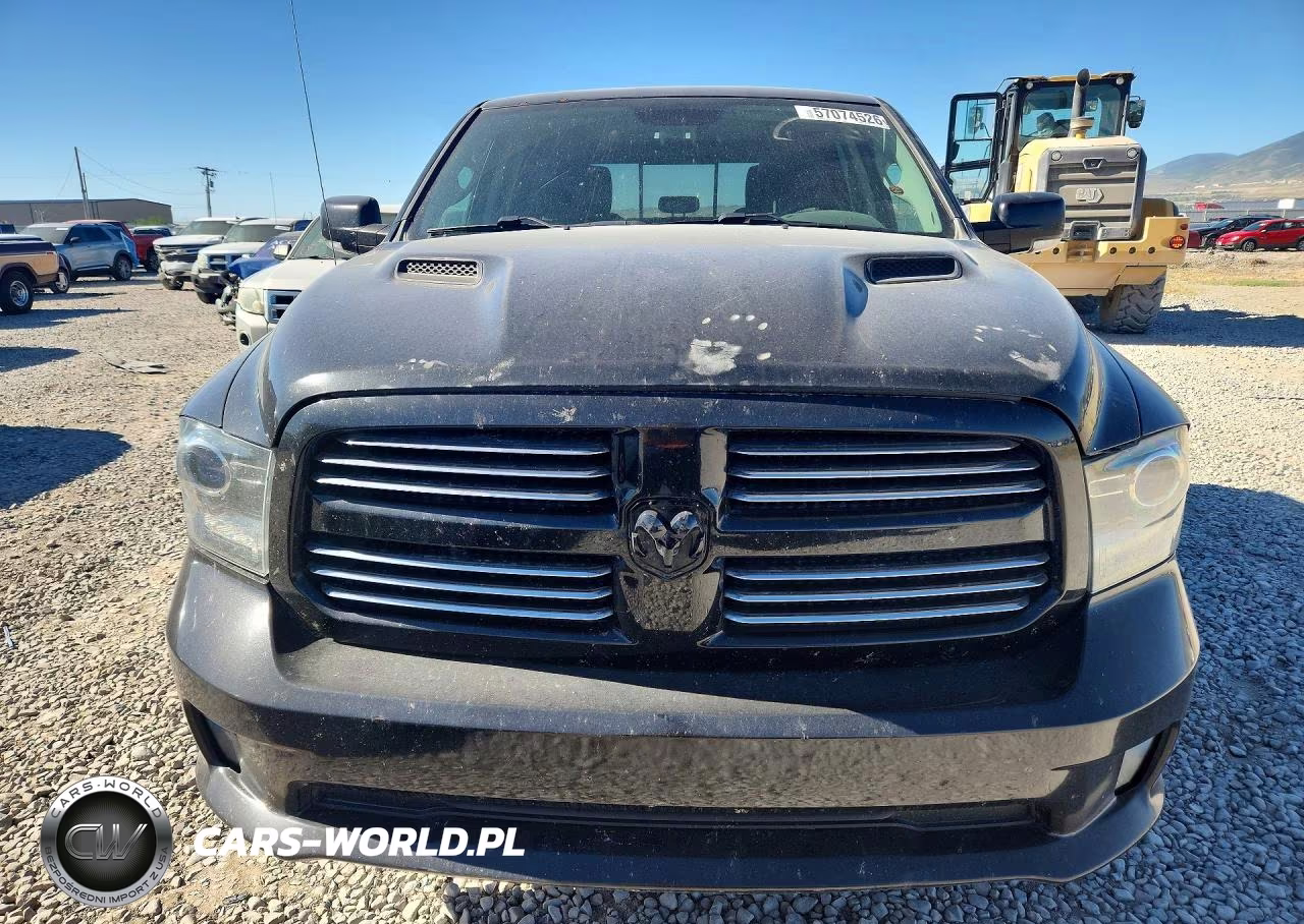 2016 Ram 1500 Sport VIN:1C6RR7MTXGS205602 - 5