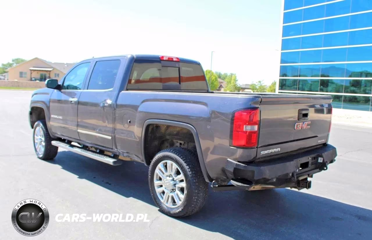 2016 GMC Sierra K2500 Denali VIN:1GT12UEG7GF152425 - 4