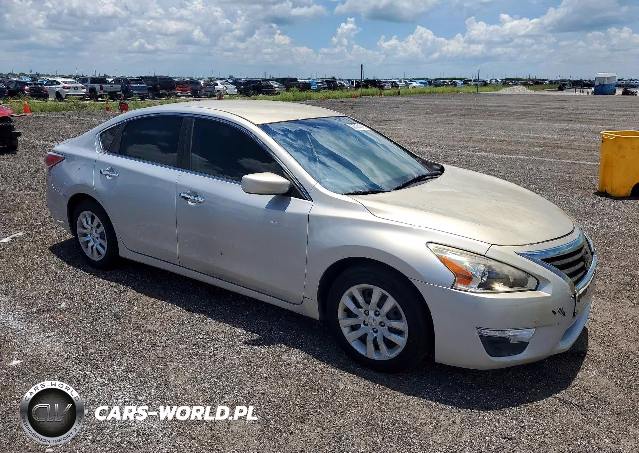 2015 Nissan Altima 2.5 VIN:1N4AL3AP2FC434023 - 4