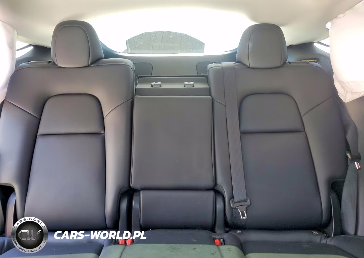 2021 Tesla Model Y VIN:5YJYGDEE1MF263146 - 10