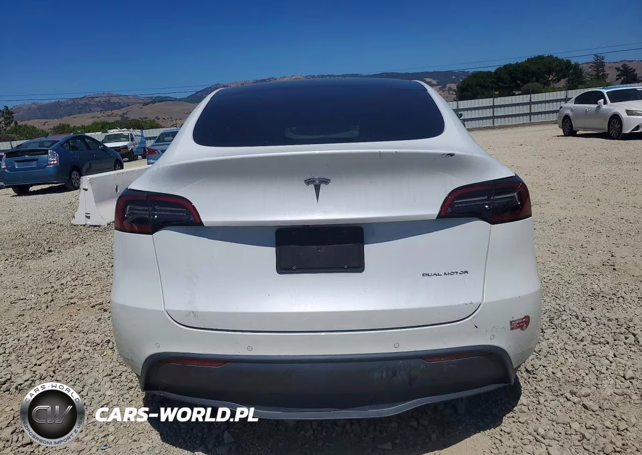 2021 Tesla Model Y VIN:5YJYGDEE1MF263146 - 6