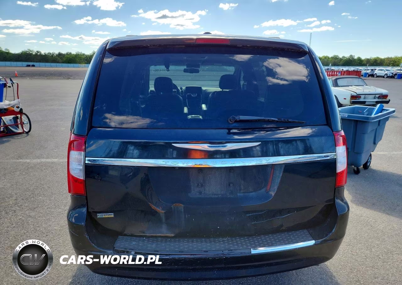 2016 Chrysler Town & Country Touring VIN:2C4RC1BG7GR292907 - 6