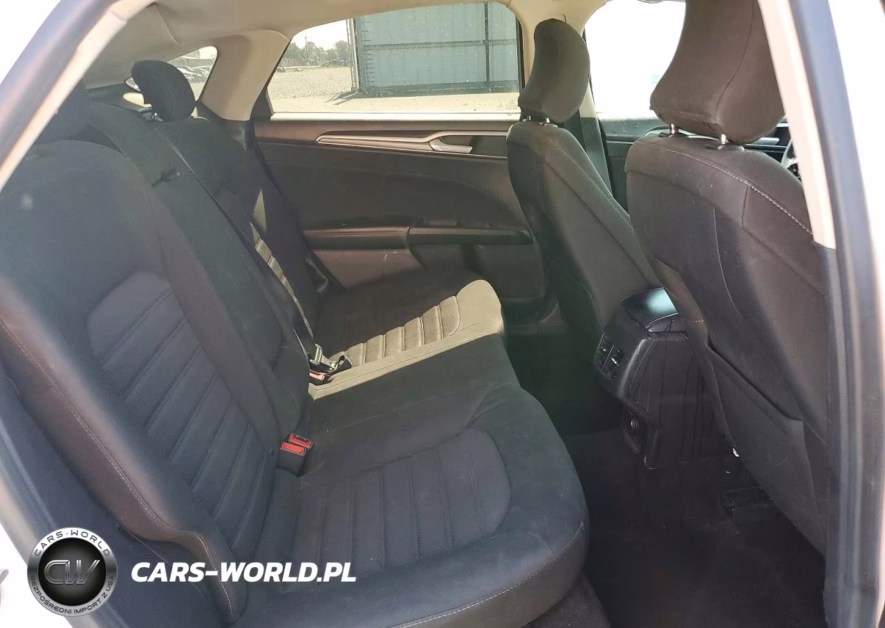 2019 Ford Fusion Se VIN:3FA6P0LUXKR208982 - 10