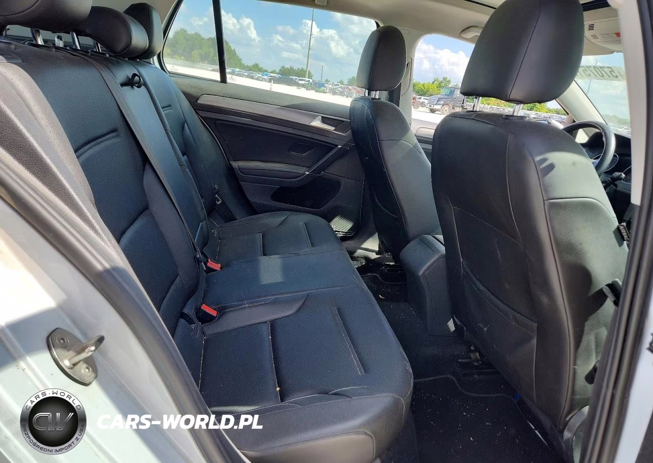 2021 Volkswagen Golf VIN:3VWG57AU3MM003856 - 10