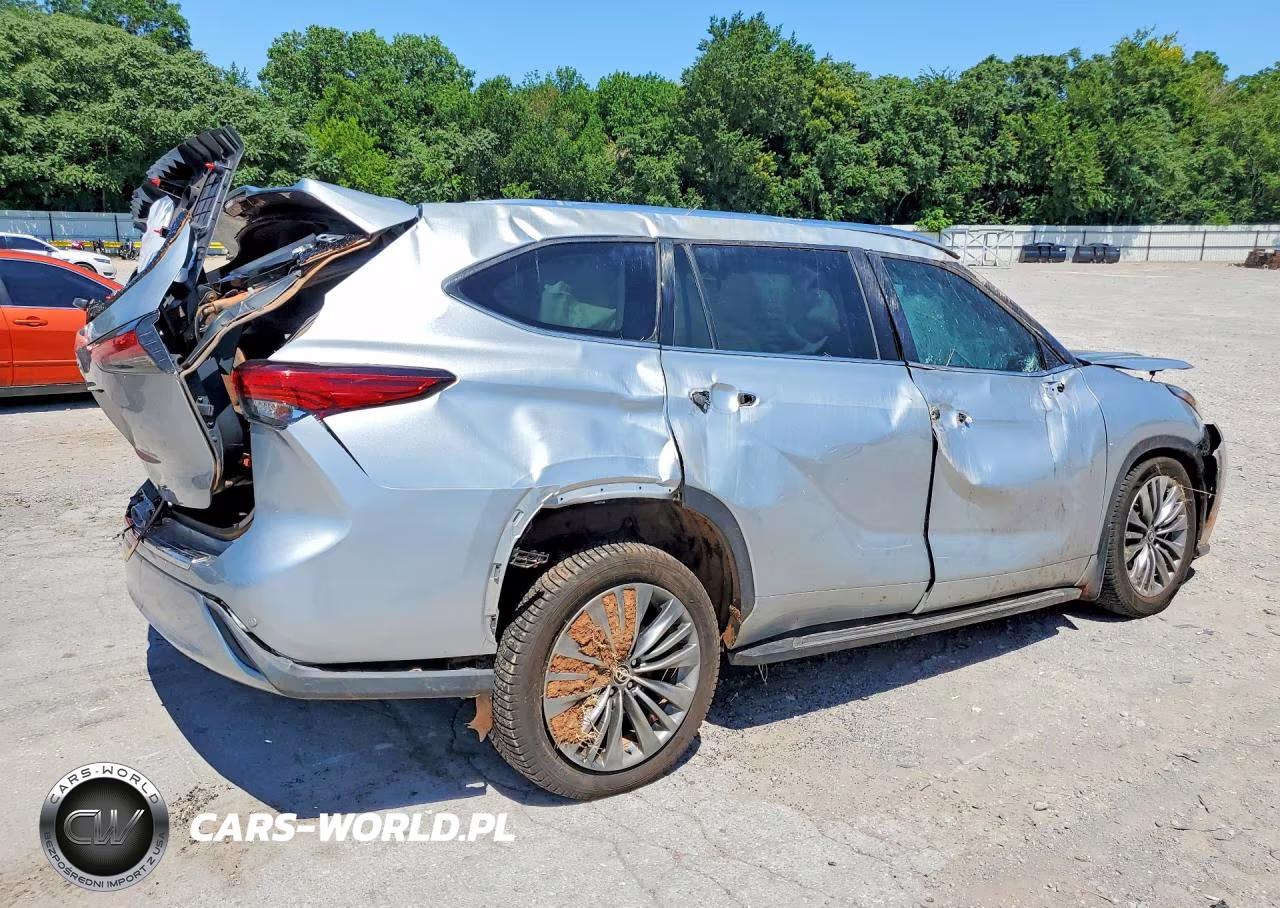 2021 Toyota Highlander Platinum VIN:5TDFZRBH5MS063511 - 3