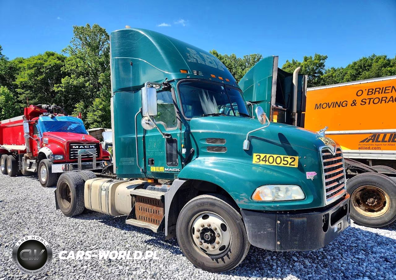 2015 Mack 600 Cxu600 - Semi Truck