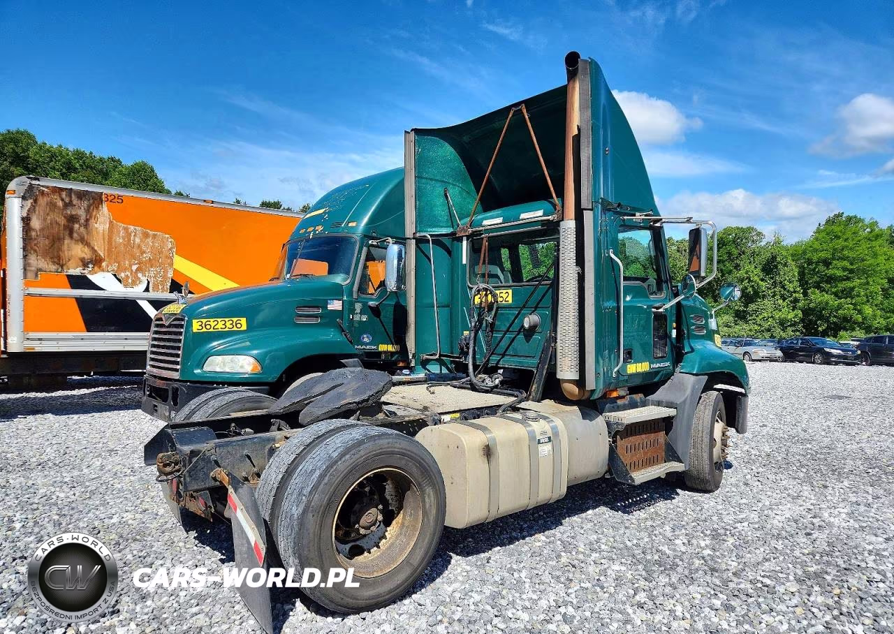 2015 Mack 600 Cxu600 - Semi Truck VIN:1M1AW01X2FM007385 - 4