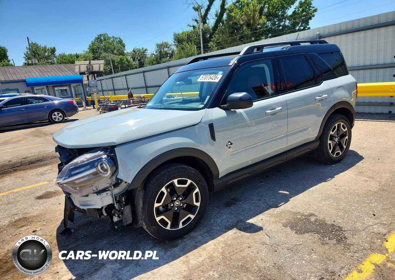 2023 Ford Bronco Sport Outer Banks – zdjęcie 1 z 13
