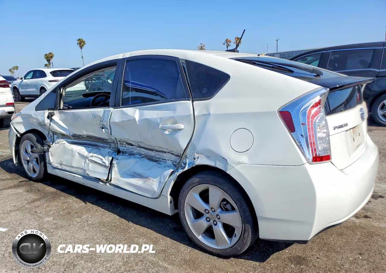 2014 Toyota Prius Five VIN:JTDKN3DU2E1755337 - 2