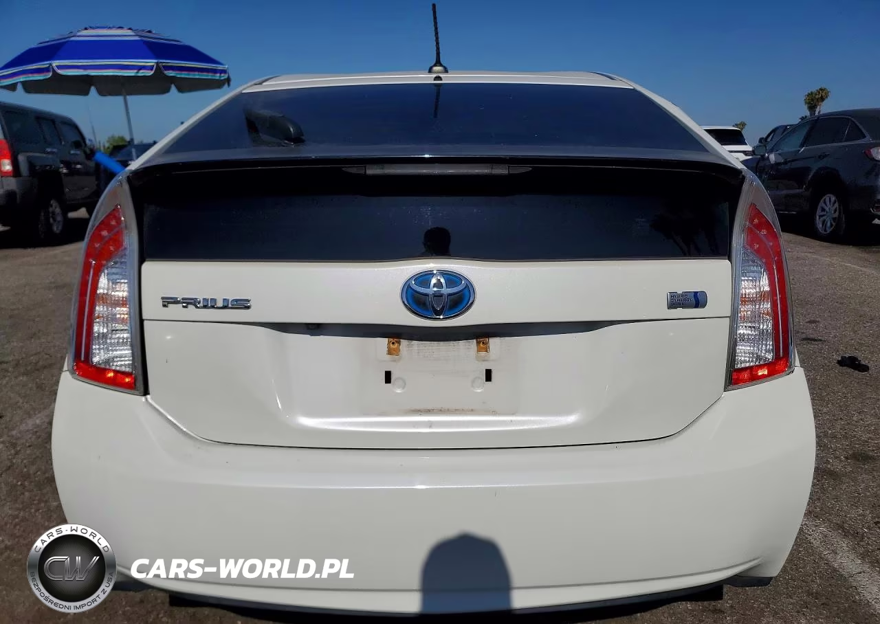 2014 Toyota Prius Five VIN:JTDKN3DU2E1755337 - 6