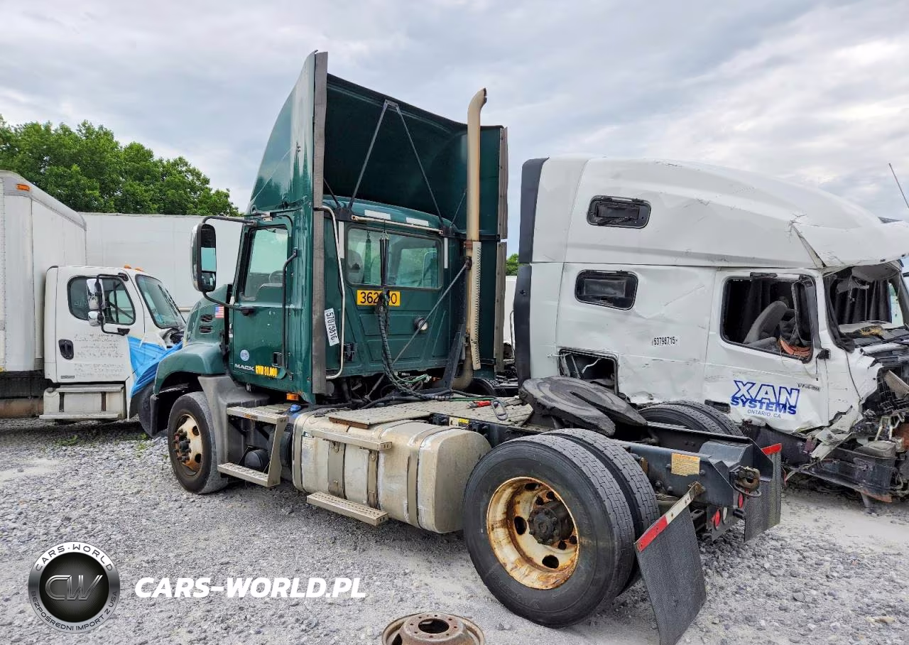 2017 Mack 600 Cxu600 - Semi Truck VIN:1M1AW01X0HM009798 - 3