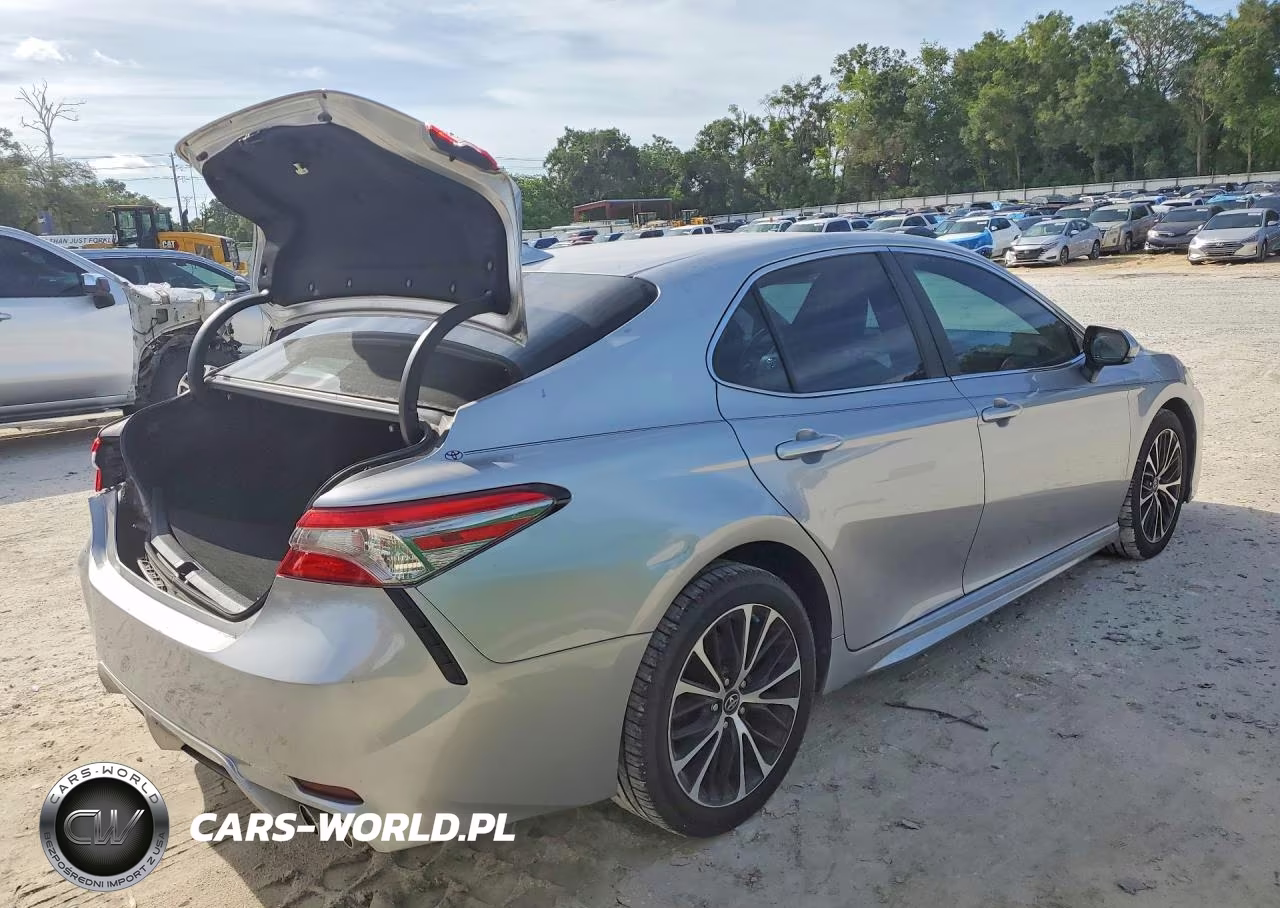 2019 Toyota Camry Se VIN:4T1B11HK7KU196821 - 3