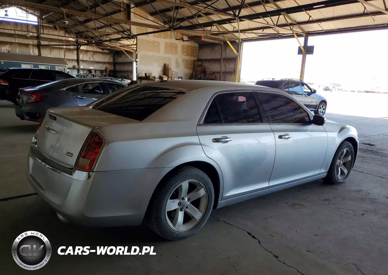 2011 Chrysler 300 Limited VIN:2C3CA5CG9BH613916 - 3