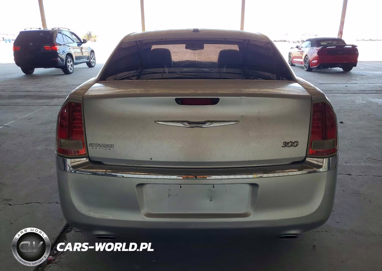2011 Chrysler 300 Limited VIN:2C3CA5CG9BH613916 - 6