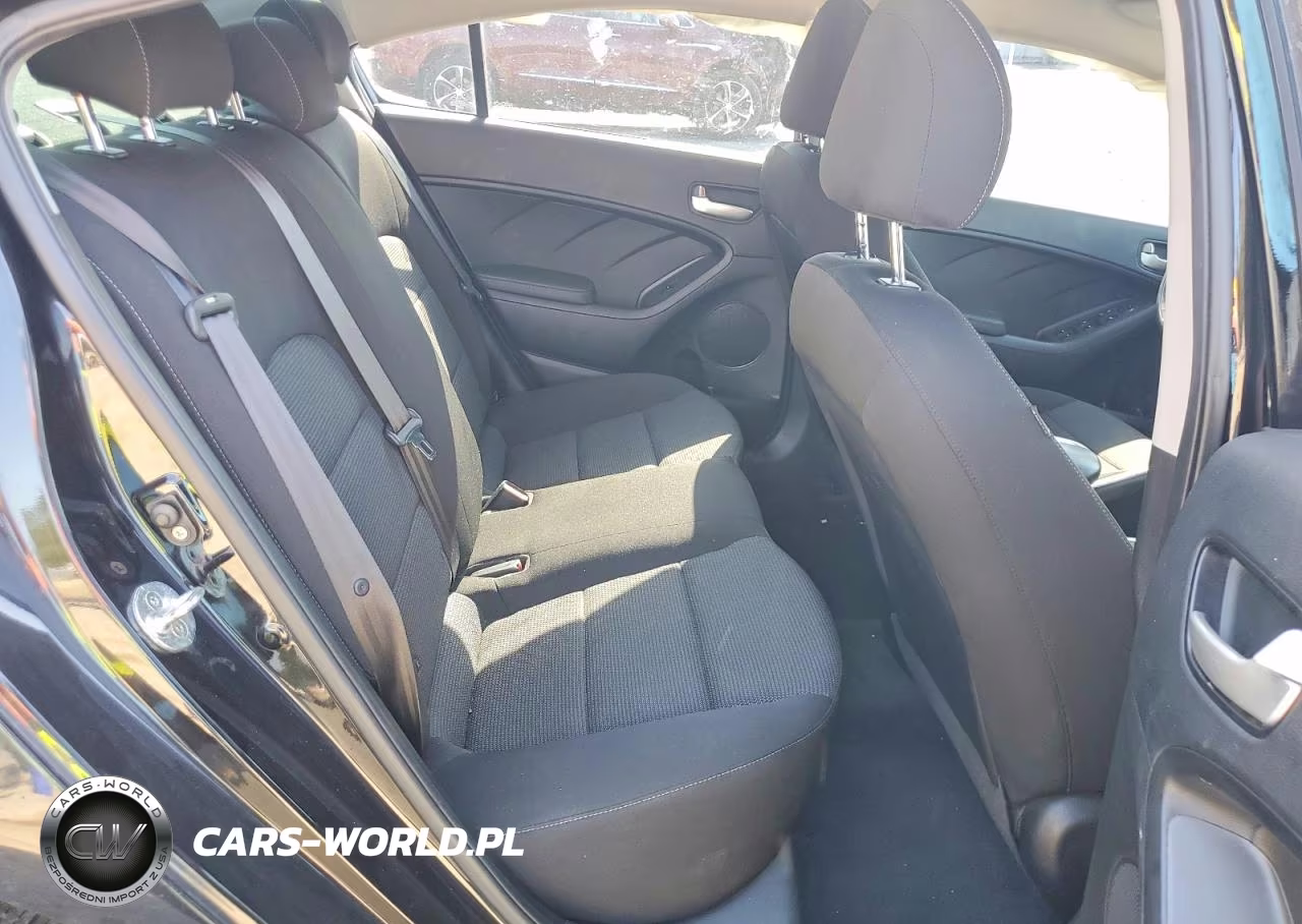 2018 Kia Forte Lx VIN:3KPFK4A72JE234463 - 10
