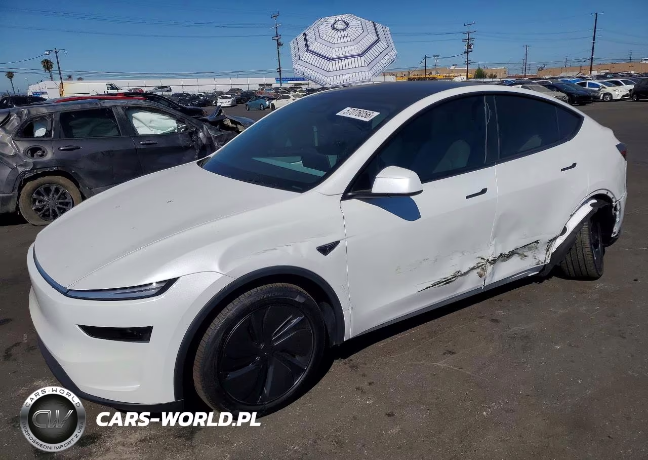 2026 Tesla Model Y – zdjęcie 1 z 13