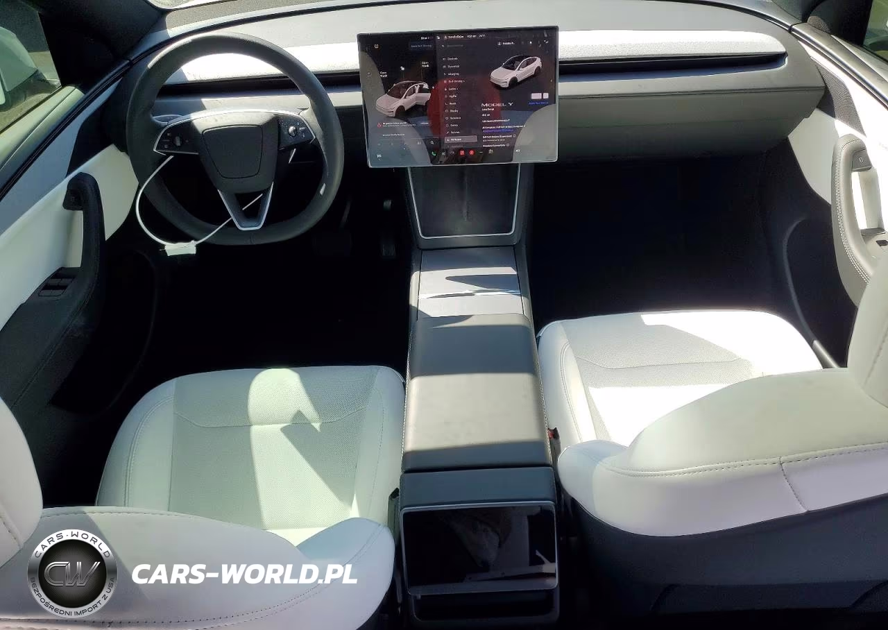 2026 Tesla Model Y VIN:7SAYGDED0TF638047 - 8