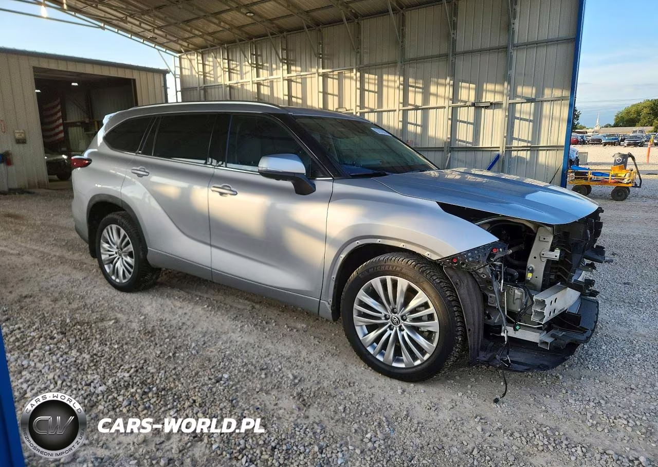 2023 Toyota Highlander Platinum VIN:5TDKDRBH5PS038061 - 4
