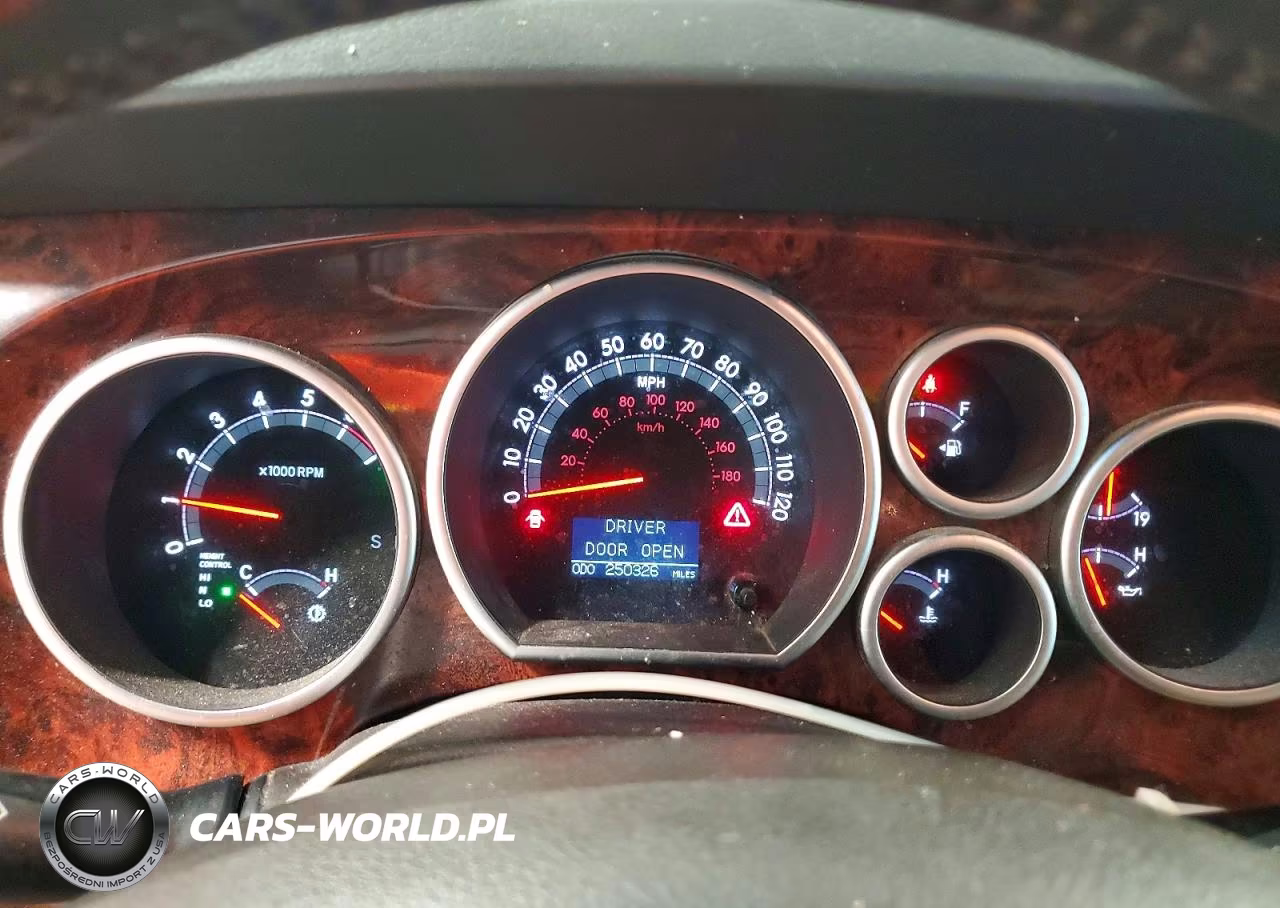 2008 Toyota Sequoia Platinum VIN:5TDBY67A48S020702 - 9