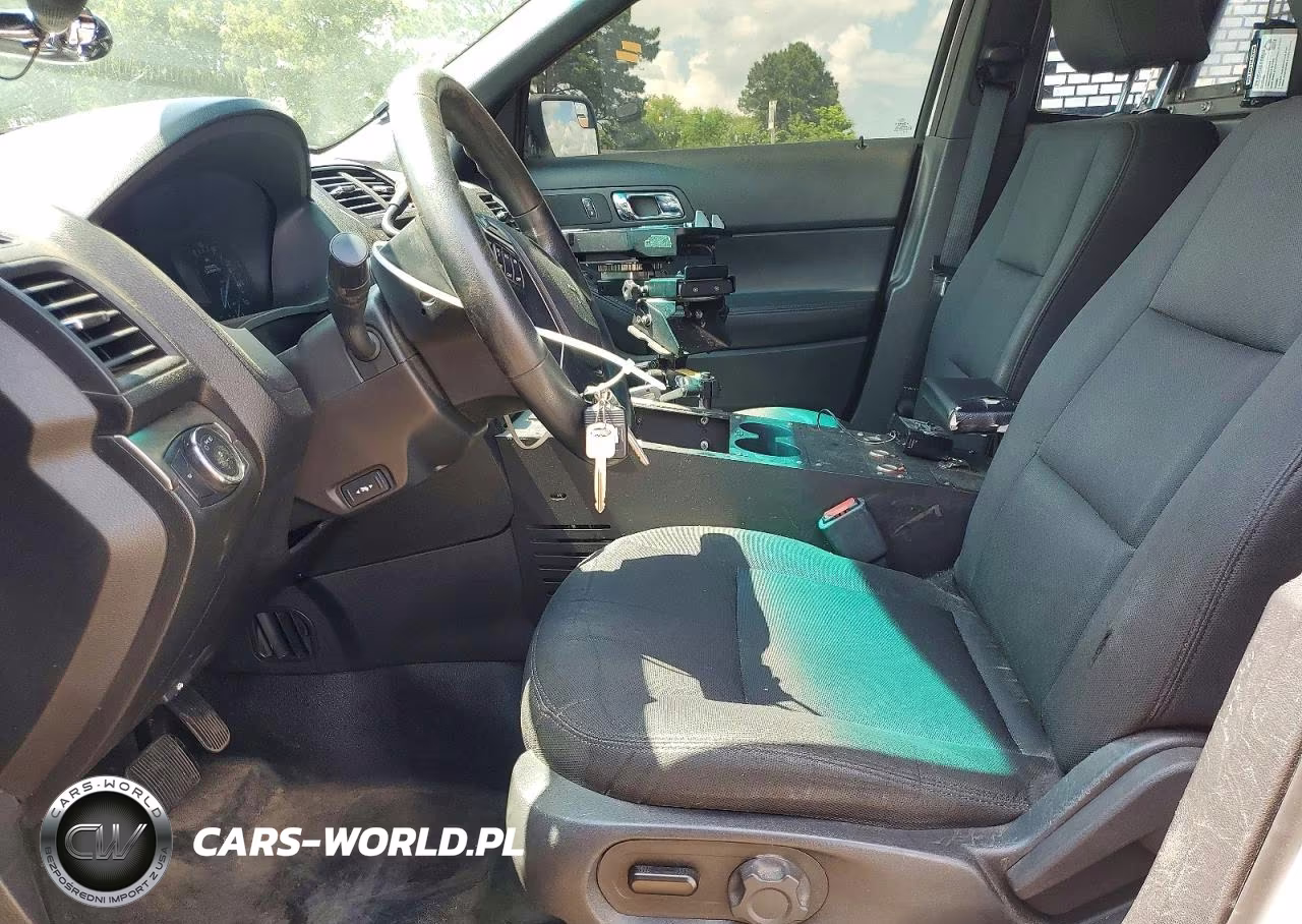 2017 Ford Explorer Police Interceptor VIN:1FM5K8ARXHGB55536 - 7