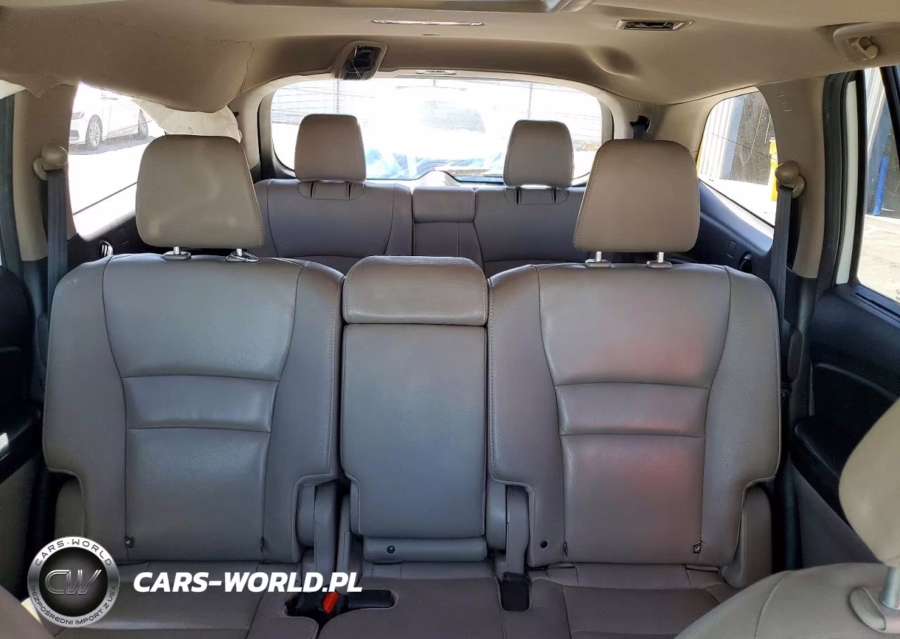 2017 Honda Pilot Touring VIN:5FNYF5H91HB013953 - 10